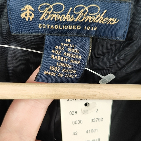 Brooks Brothers Wool & Angora Blazer - Picture 6 of 6